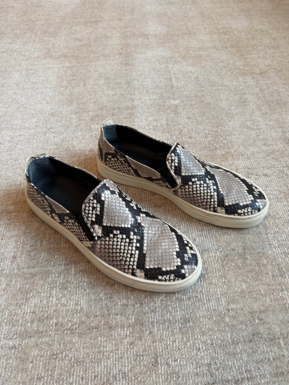 THE FLEXX Women's Slip-On Sneakers in Black & Cream Snake Print